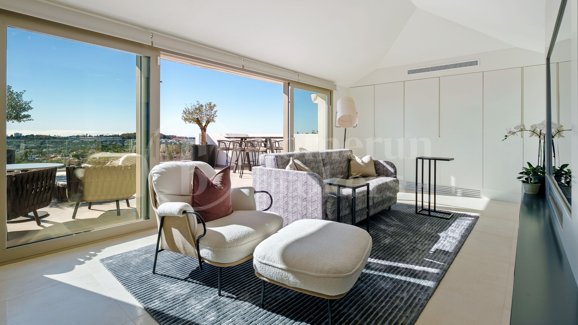 Penthouse Nine Lions - lyx Duplex Penthouse med havsutsikt