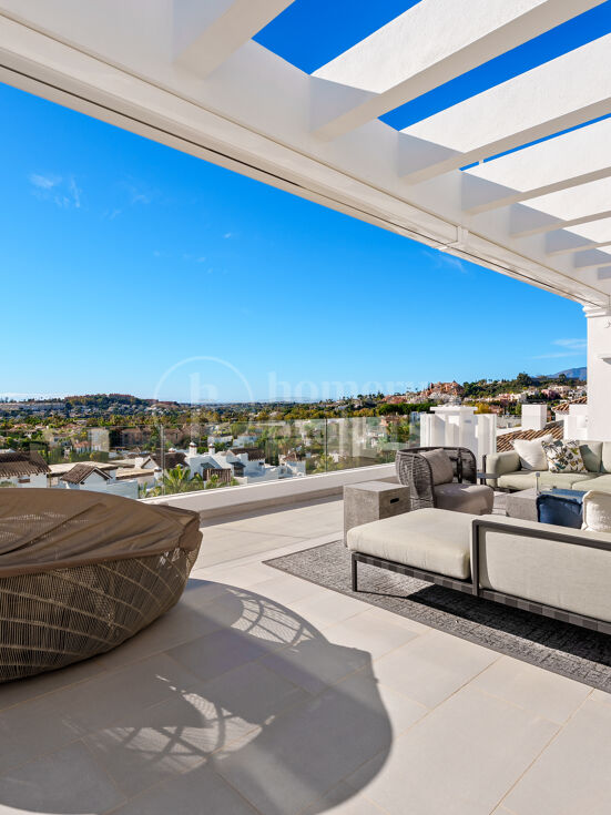 Penthouse Nine Lions - Luxury Duplex Penthouse with Sea Views
