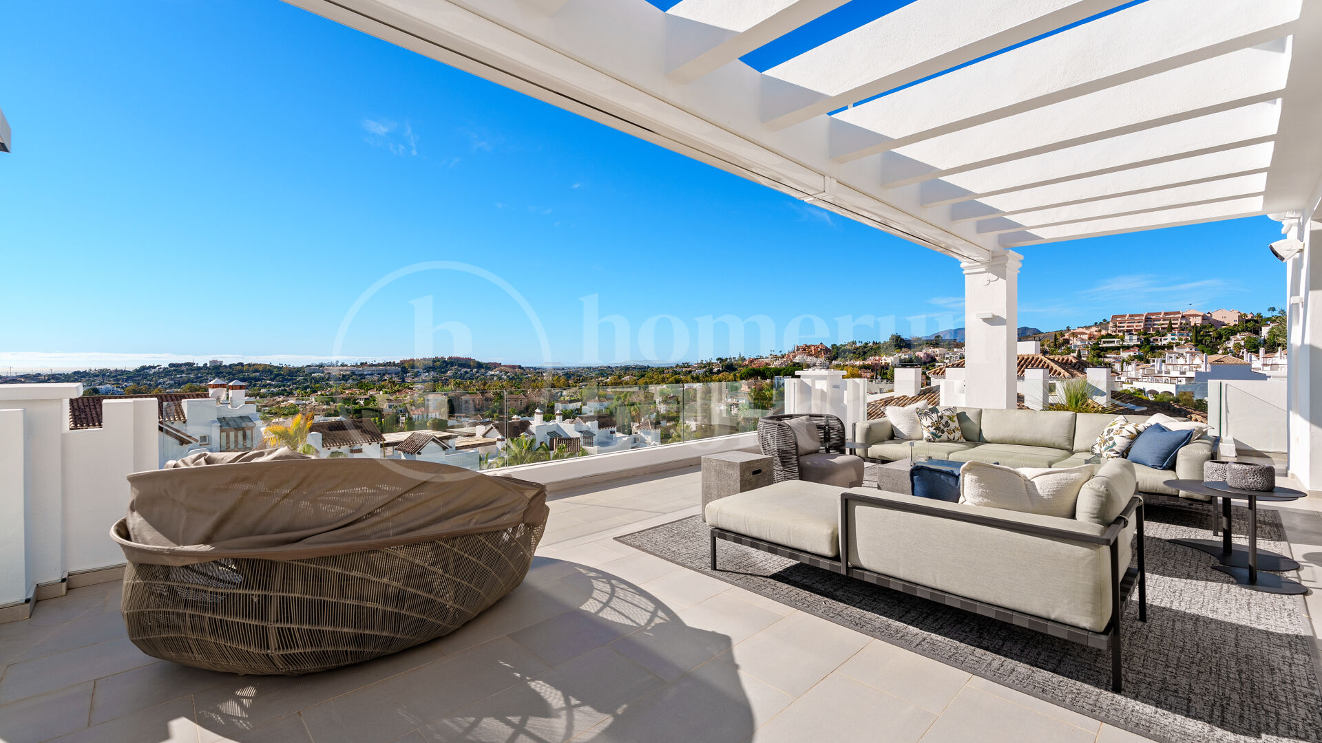 Penthouse Nine Lions - lyx Duplex Penthouse med havsutsikt