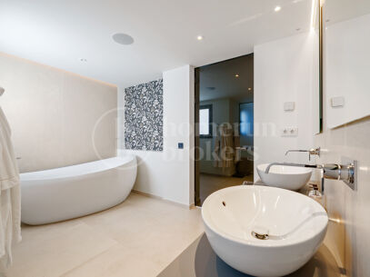 Penthouse Nine Lions - lyx Duplex Penthouse med havsutsikt