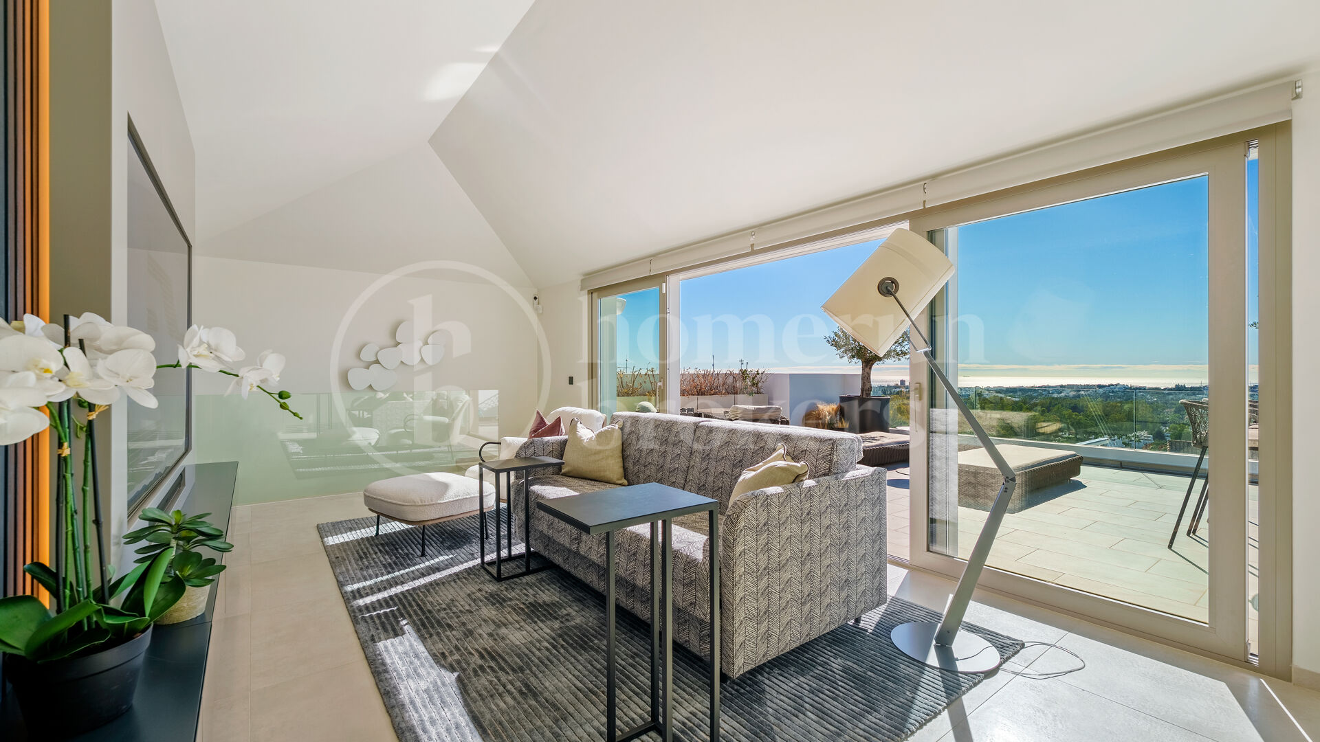 Penthouse Nine Lions - lyx Duplex Penthouse med havsutsikt