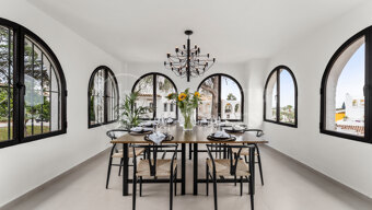Casa Blanche – Fully Renovated Apartment in Prime Location