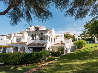 Casa Blanche – Fully Renovated Apartment in Prime Location