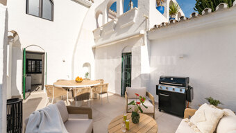 Casa Blanche – Fully Renovated Apartment in Prime Location