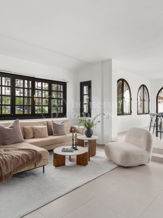 Casa Blanche – Fully Renovated Apartment in Prime Location