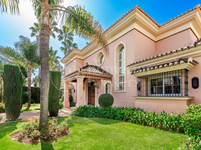Casa Rosa – Tradicional Andalusian-style villa