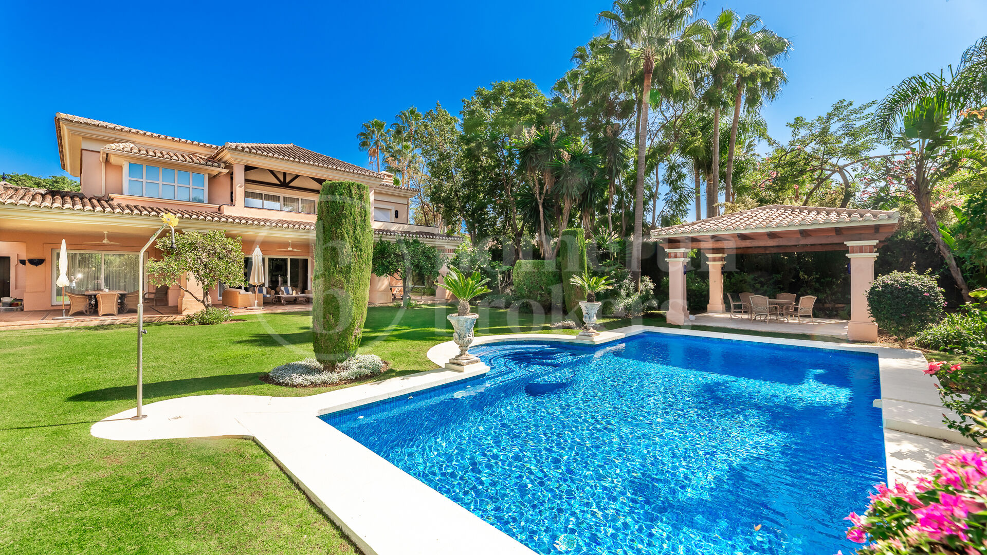 Casa Rosa – Tradicional Andalusian-style villa