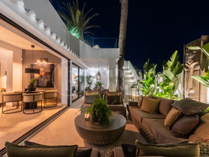 Casa Lila - Beachfront Townhouse in Marbella Golden Mile