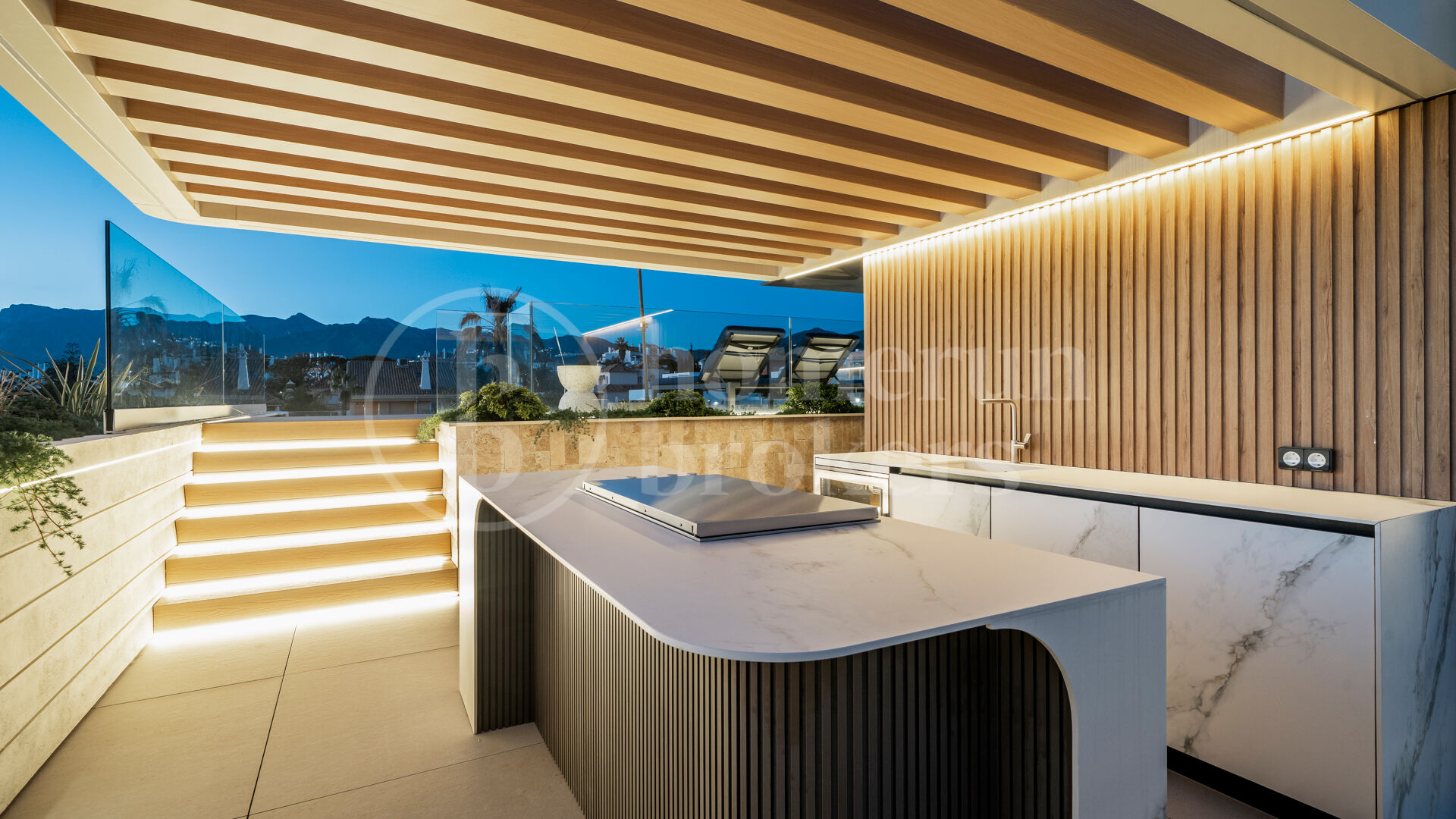 Villa Dunique - Arquitectural Elegance with Panoramic Sea Views