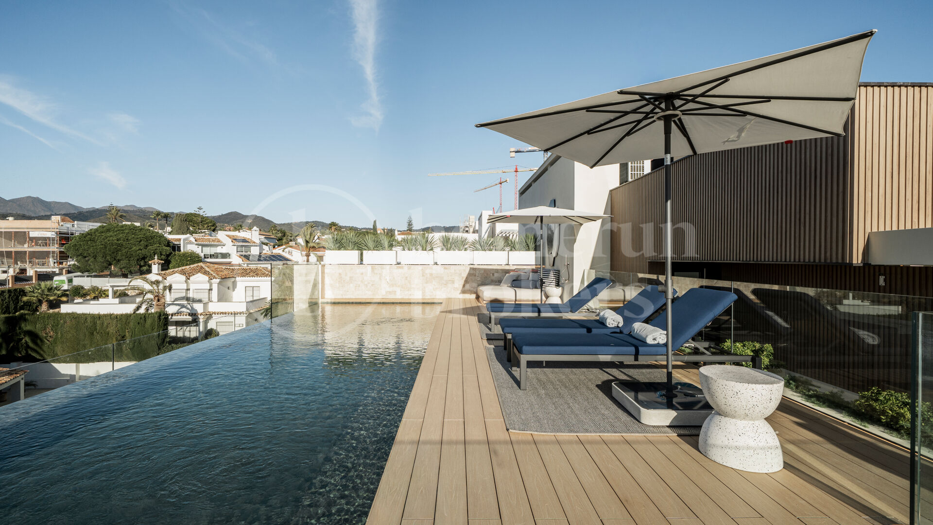 Villa Dunique - Arquitectural Elegance with Panoramic Sea Views