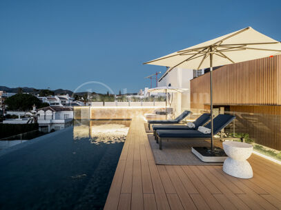 Villa Dunique - Arquitectural Elegance with Panoramic Sea Views