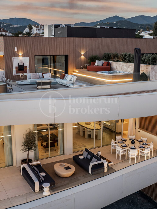 Villa Dunique - Arquitectural Elegance with Panoramic Sea Views