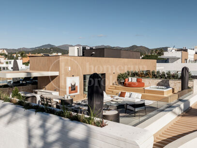 Villa Dunique - Arquitectural Elegance with Panoramic Sea Views