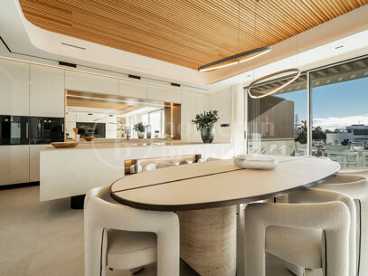 Villa Dunique - Arquitectural Elegance with Panoramic Sea Views