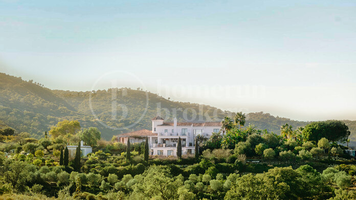 Luzara Retreat - Mountainside Wellness Venue Close to Marbella