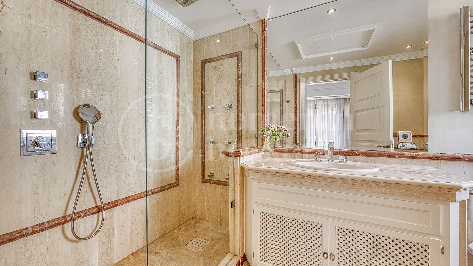Casa Grace - Semi-Detached 5 Bedrooms Townhouse in Marbella Golden MIle
