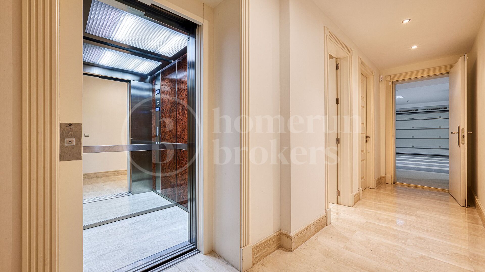 Casa Grace - Semi-Detached 5 Bedrooms Townhouse in Marbella Golden MIle