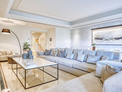 Casa Grace - Semi-Detached 5 Bedrooms Townhouse in Marbella Golden MIle