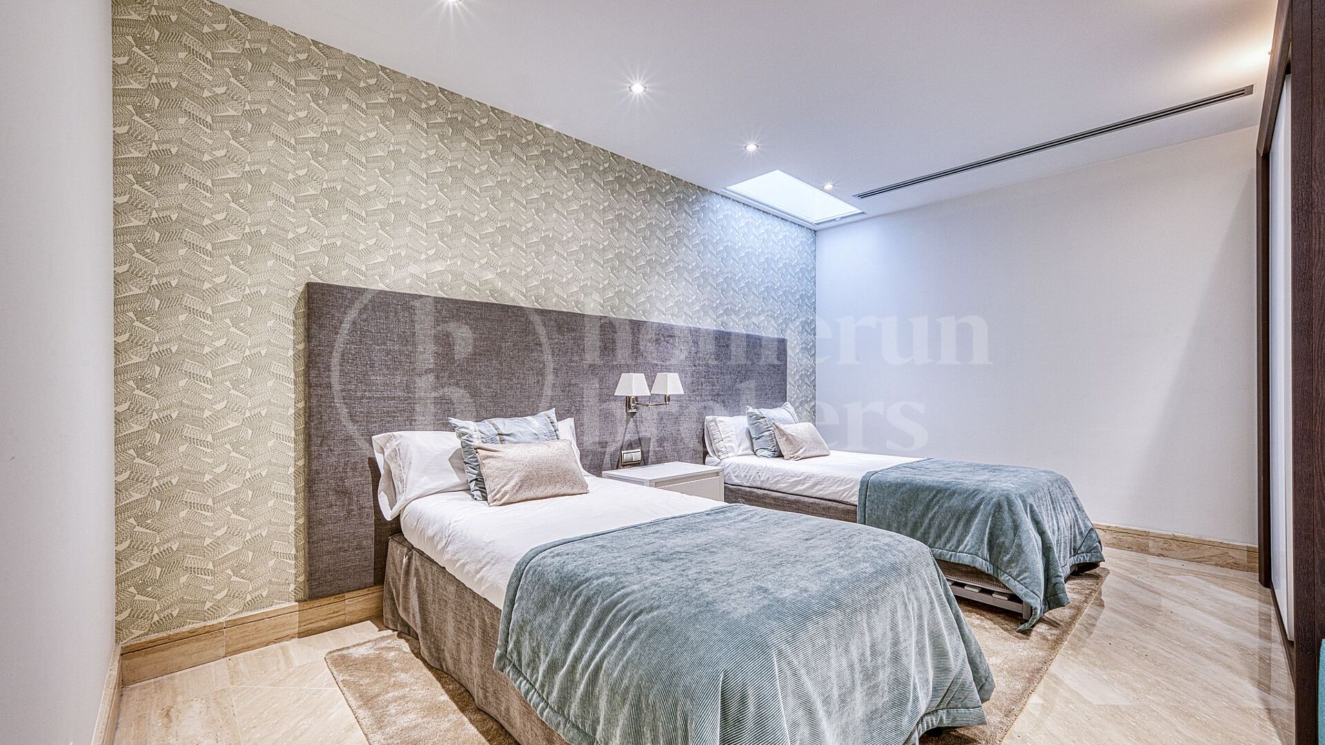 Casa Grace - Semi-Detached 5 Bedrooms Townhouse in Marbella Golden MIle