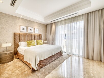 Casa Grace - Semi-Detached 5 Bedrooms Townhouse in Marbella Golden MIle