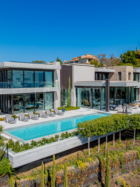 The Hills Twelve - Luxury 7-Bedroom Contemporary Villa La Quinta