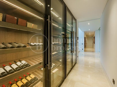 The Hills Twelve - Luxury 7-Bedroom Contemporary Villa La Quinta