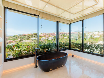 The Hills Twelve - Luxury 7-Bedroom Contemporary Villa La Quinta