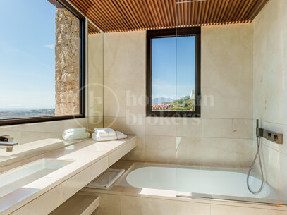 The Hills Twelve - Luxury 7-Bedroom Contemporary Villa La Quinta