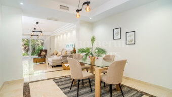 ��ä����Գ��� till försäljning i Sierra Blanca, Marbella Golden Mile