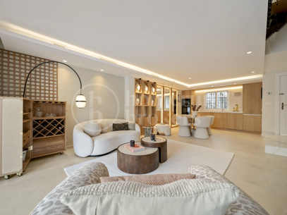 Casa Romano Heights - Luxury Townhouse within walking distance to Puente Romano