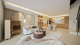 Casa Romano Heights - Luxury renoverade radhus gångavstånd till Puente Romano