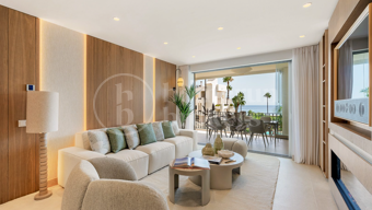 Apartment Valerin - Renovated Beacfront Apartment in Estepona