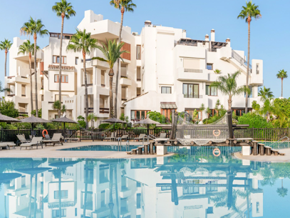 Apartment Valerin - Renovated Beacfront Apartment in Estepona