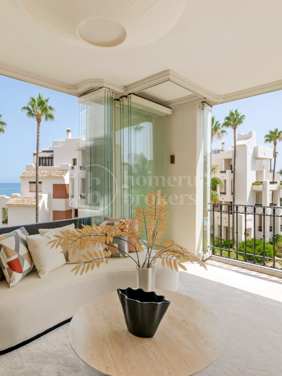 Apartment Valerin - Renovated Beacfront Apartment in Estepona