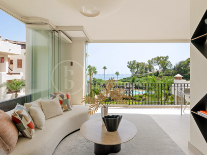 Apartment Valerin - Renovated Beacfront Apartment in Estepona