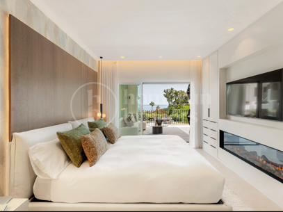 Apartment Valerin - Renovated Beacfront Apartment in Estepona