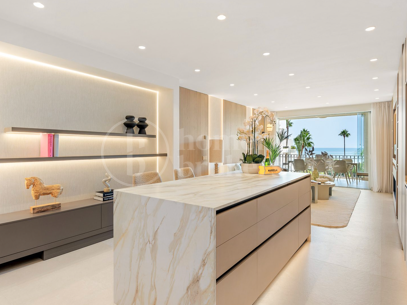 Apartment Valerin - Renovated Beacfront Apartment in Estepona