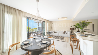 Mesas Homes - Modern 3 bedroom apartment with sea views