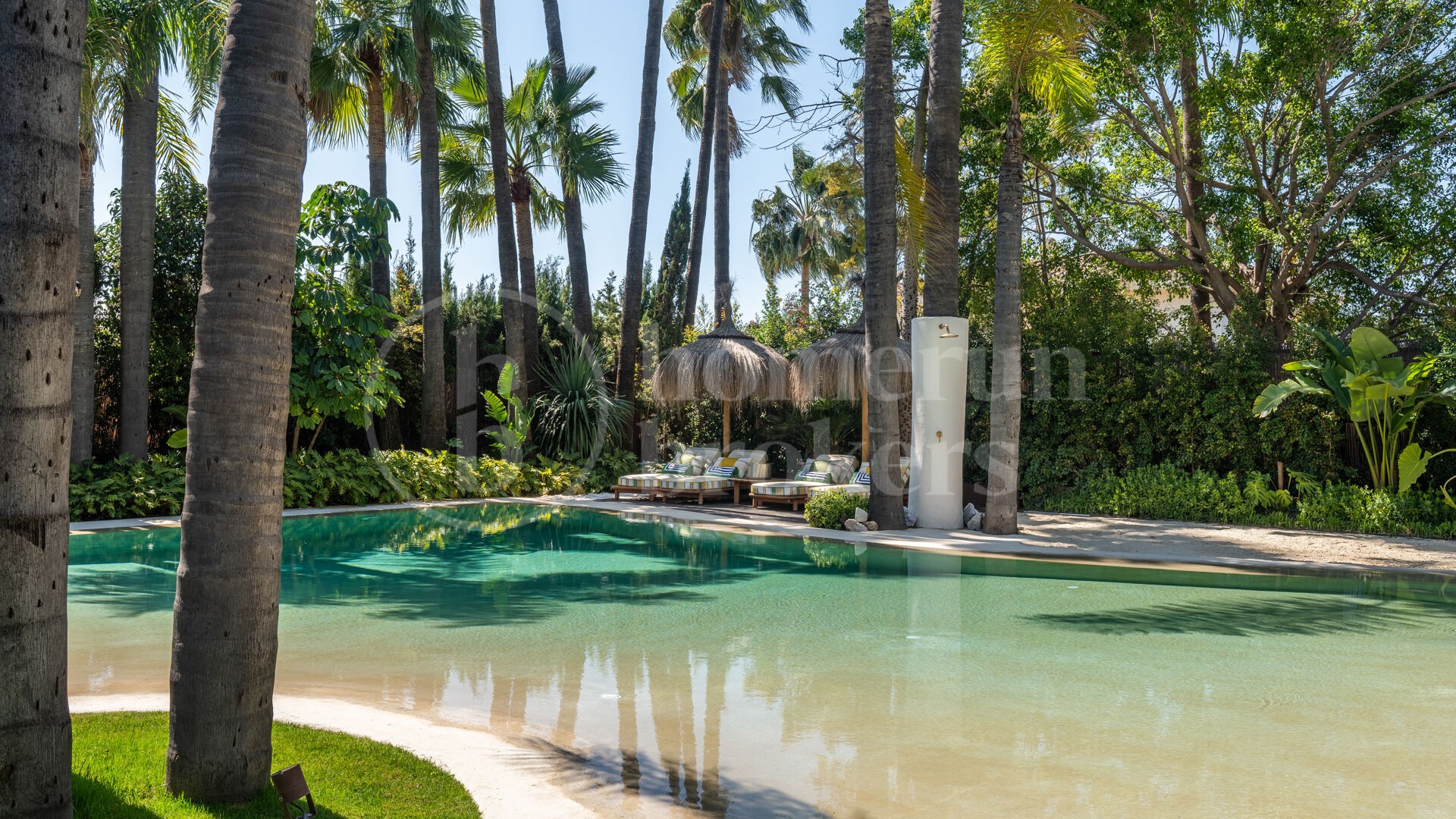 Casa Cenote - Villa med en tropisk Resort Känn i Nueva Andalucia