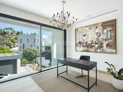 Villa Bellevue - Luxury 6 bed villa with sea views Benahavis