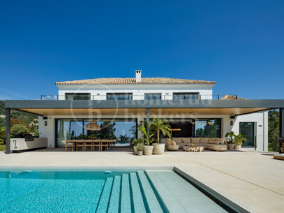 Villa Bellevue - Luxury 6 bed villa with sea views Benahavis