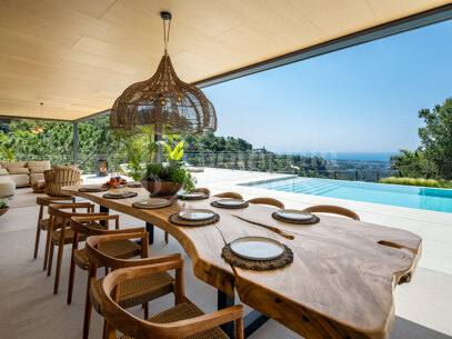 Villa Bellevue - Luxury 6 bed villa with sea views Benahavis