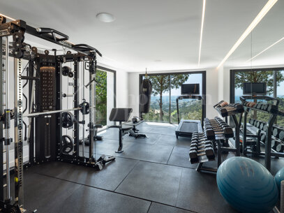 Villa Bellevue - Luxury 6 bed villa with sea views Benahavis
