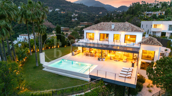 Villa Bellevue - Lyxig villa med 6 sovrum och havsutsikt i Benahavis