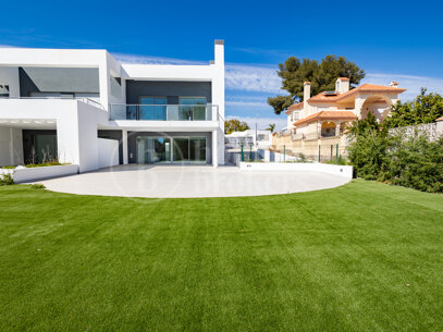 Villa Treetops - Modern townhouse near golf San Pedro
