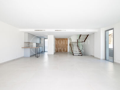 Villa Treetops - Modern townhouse near golf San Pedro