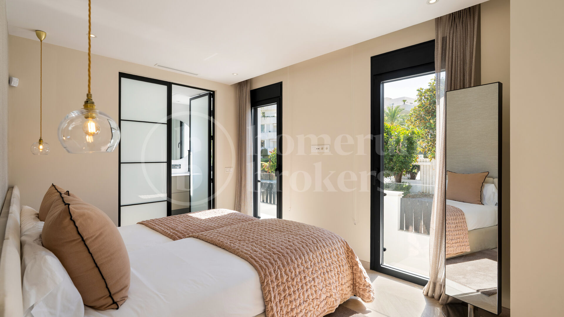 Villa Aura - Renovated 4 bed villa in Las Brisas
