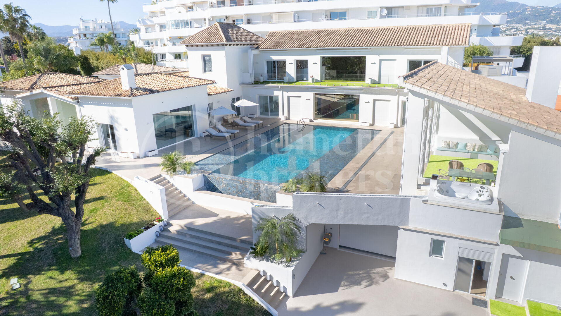 Villa Guadalmina Alta - Rymlig villa nära golf Guadalmina