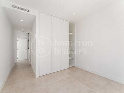 Villa Martina - Modern 5 bed villa med solarium Estepona