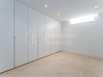 Villa Martina - Modern 5 bed villa med solarium Estepona